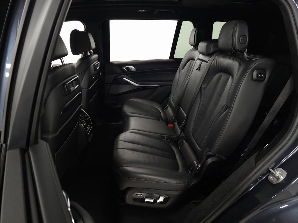 Used 2021 BMW X7 M50i w/ Cold Weather Package image 44