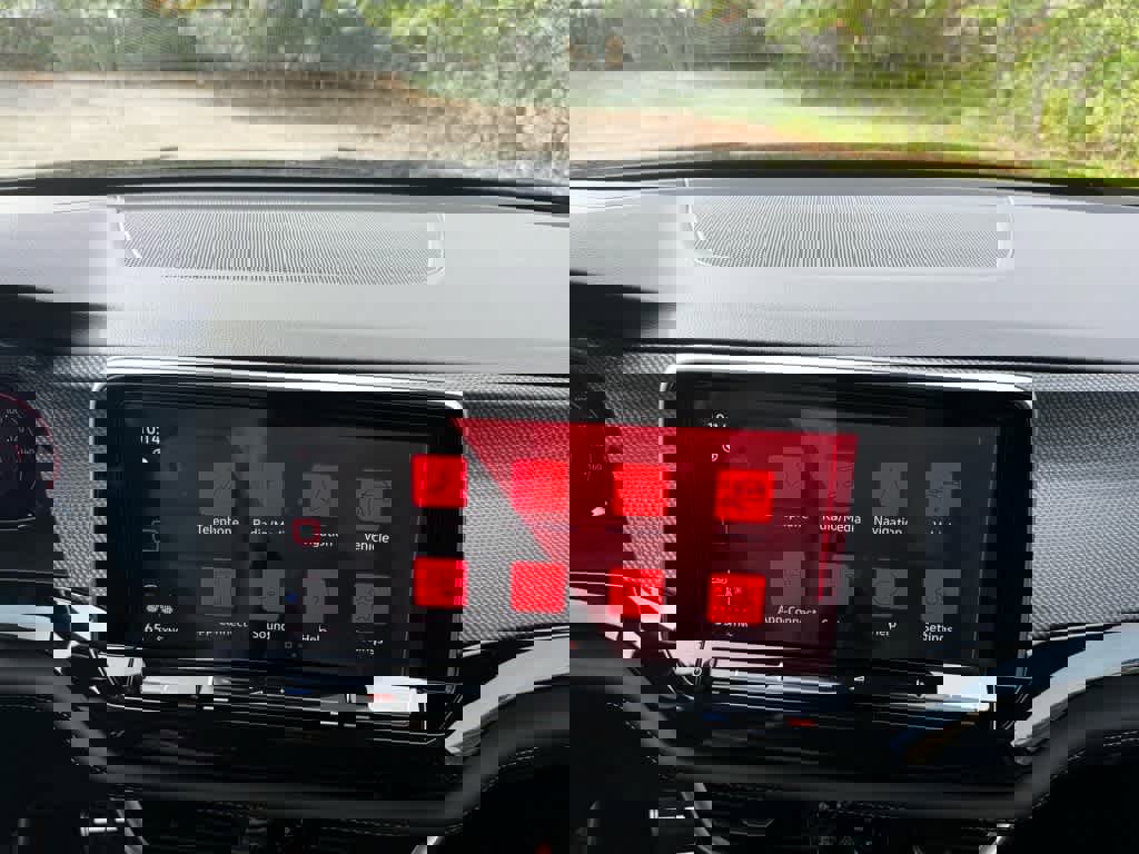 New 2026 Volkswagen Atlas Cross Sport SEL R-Line image 22