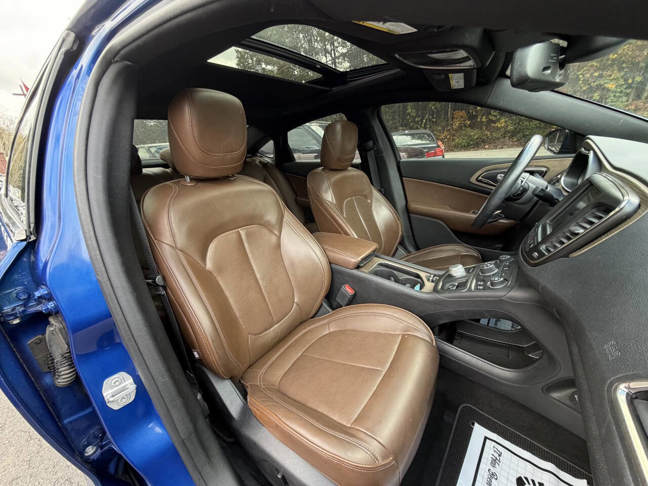 Used 2017 Chrysler 200 C w/ Premium Group image 26