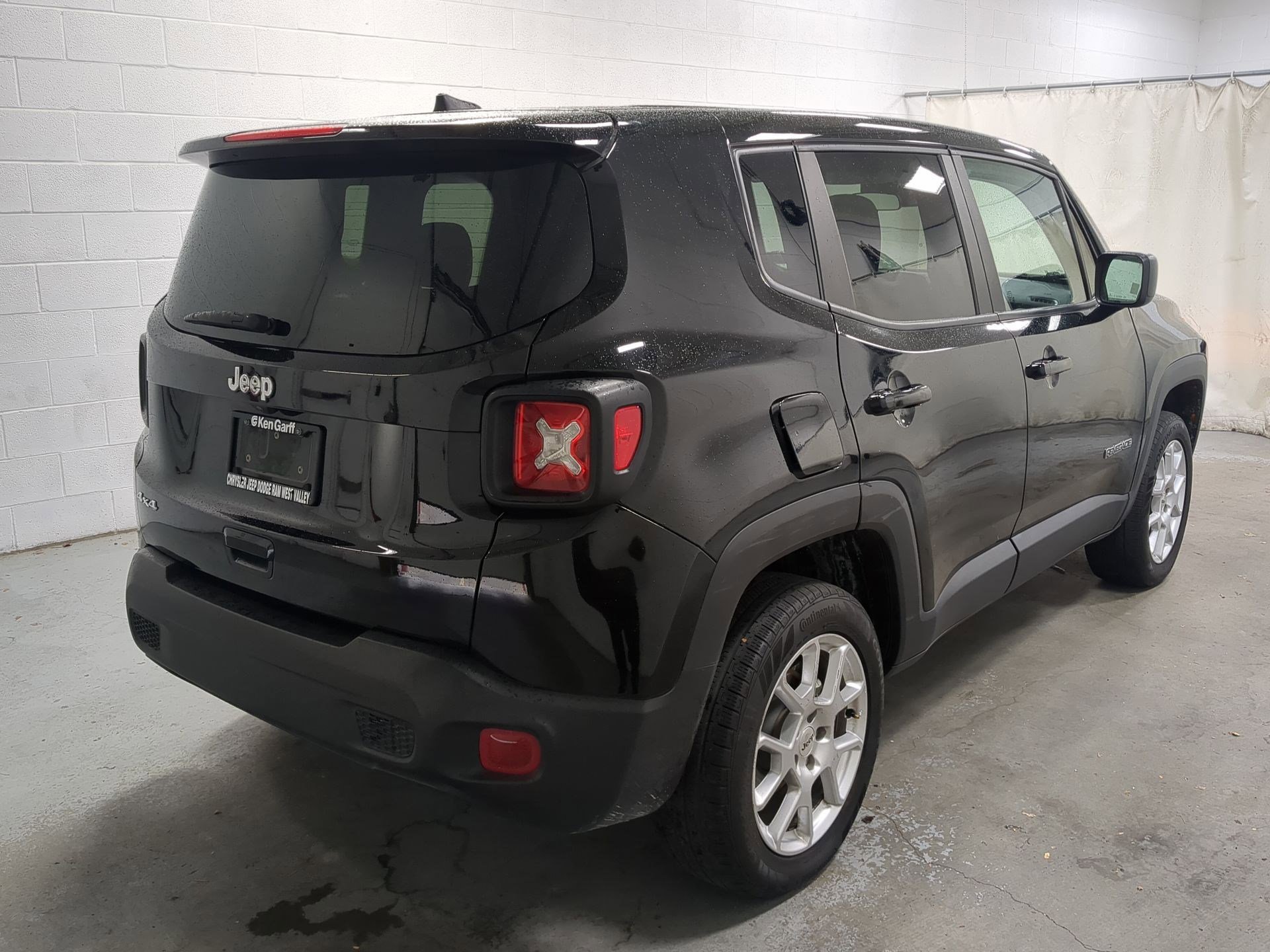 Certified 2023 Jeep Renegade Latitude image 3