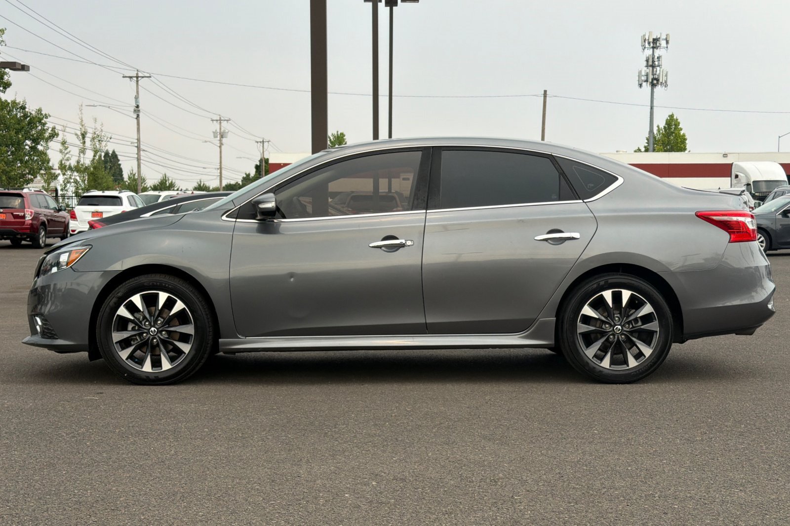 Used 2018 Nissan Sentra SR w/ Technology Package FWD image 8