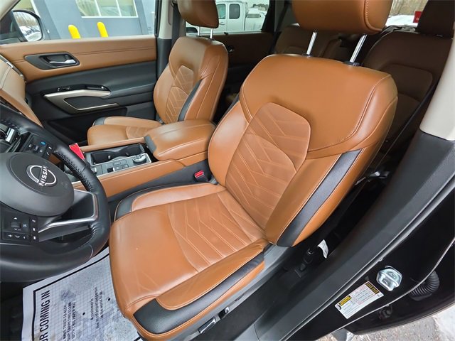 Certified 2023 Nissan Pathfinder Platinum image 11