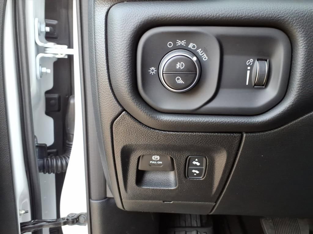 New 2026 RAM 1500 Big Horn w/ Night Edition image 16