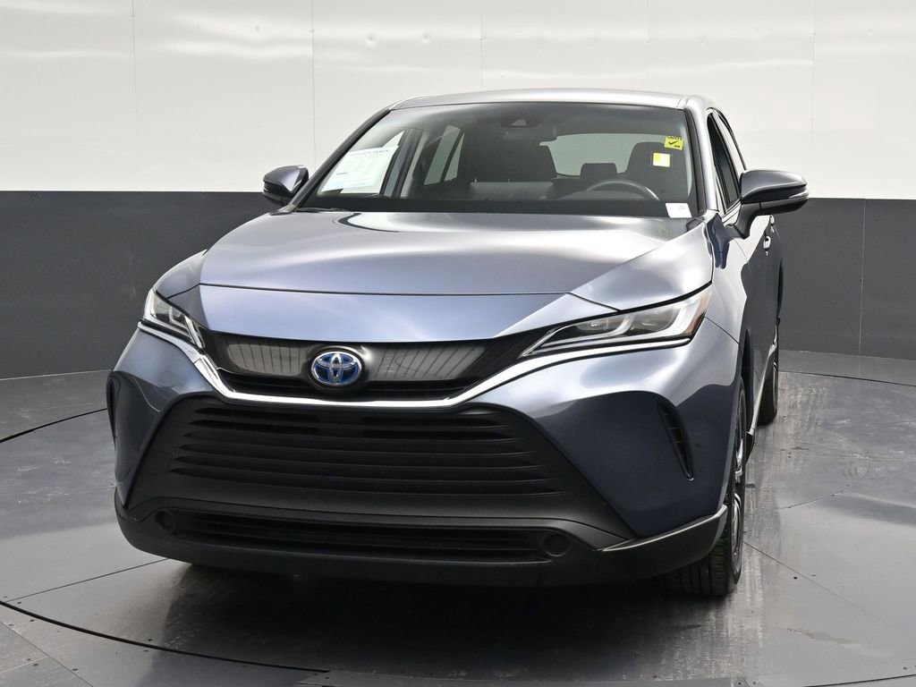 Used 2023 Toyota Venza LE image 6