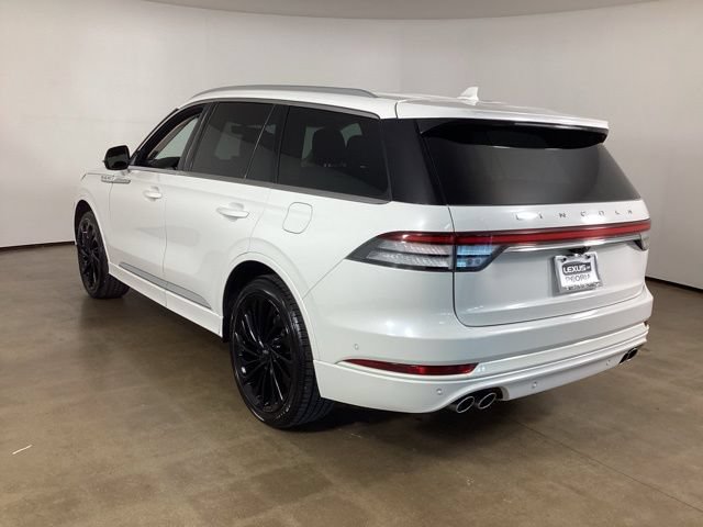 Used 2021 Lincoln Aviator Reserve AWD/4WD image 7