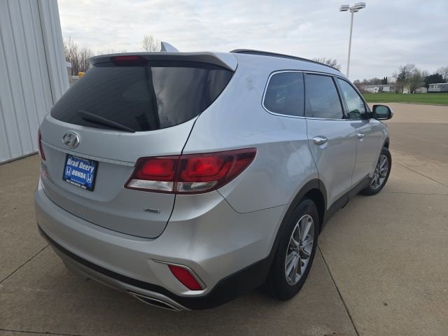 Used 2017 Hyundai Santa Fe SE image 6