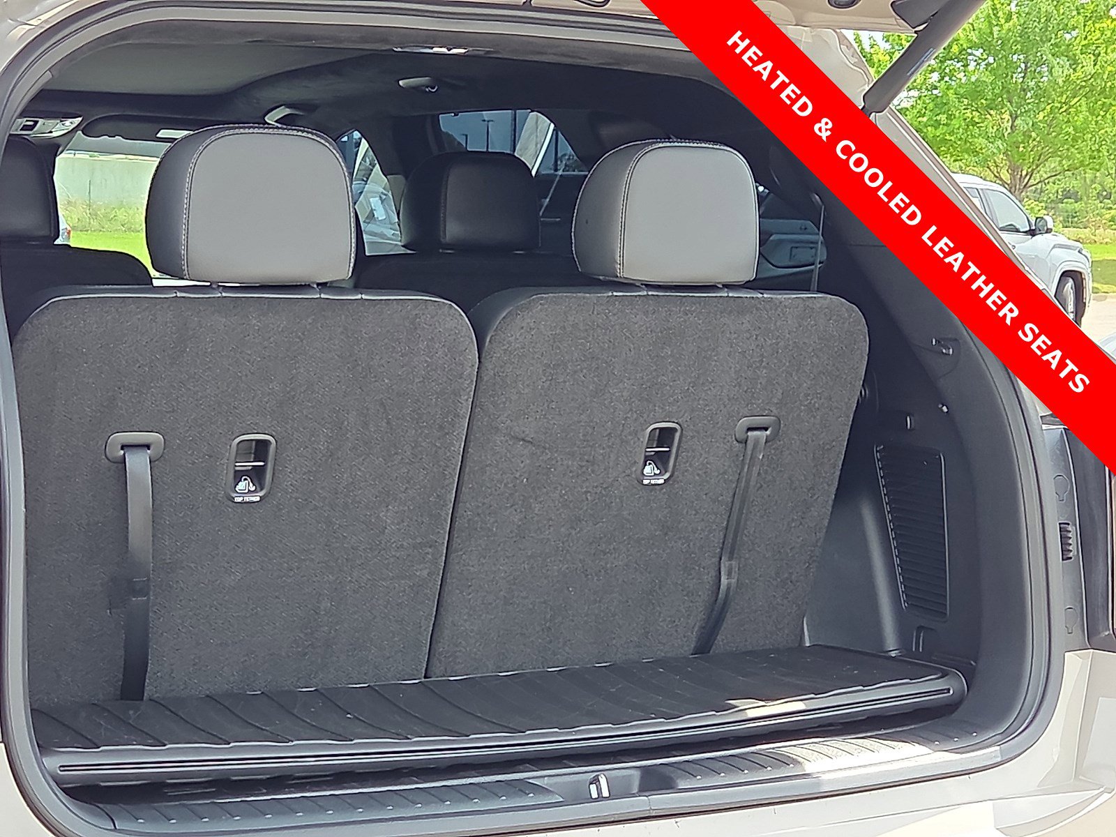 Used 2025 Kia Sorento SX Prestige AWD/4WD image 9