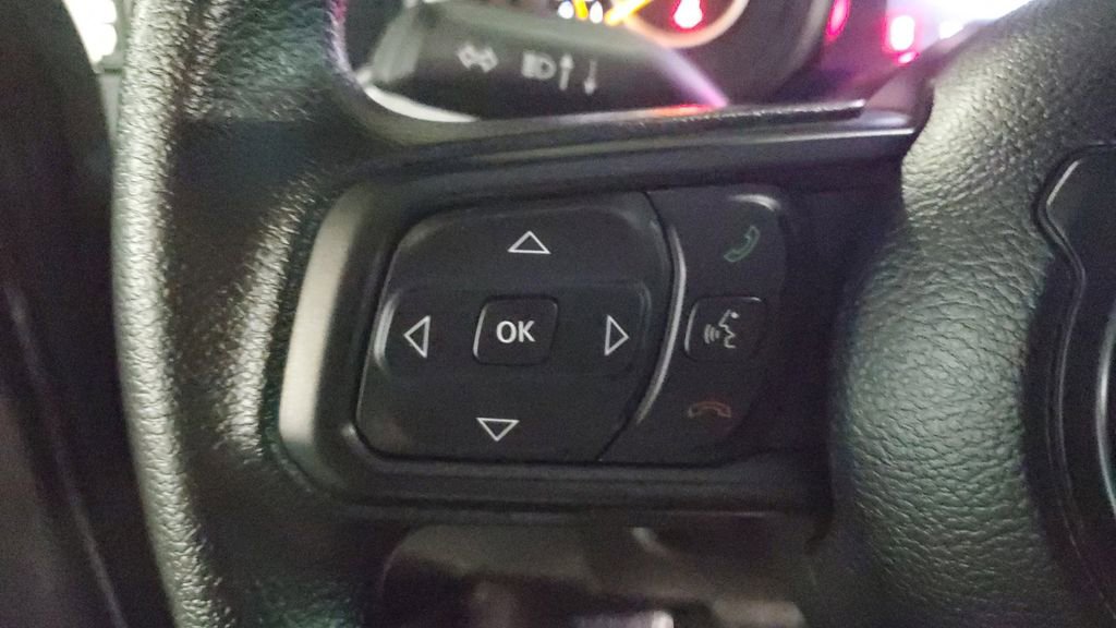 Used 2024 Jeep Gladiator Sport image 28