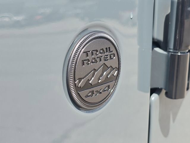 Used 2025 Jeep Gladiator Sport image 10