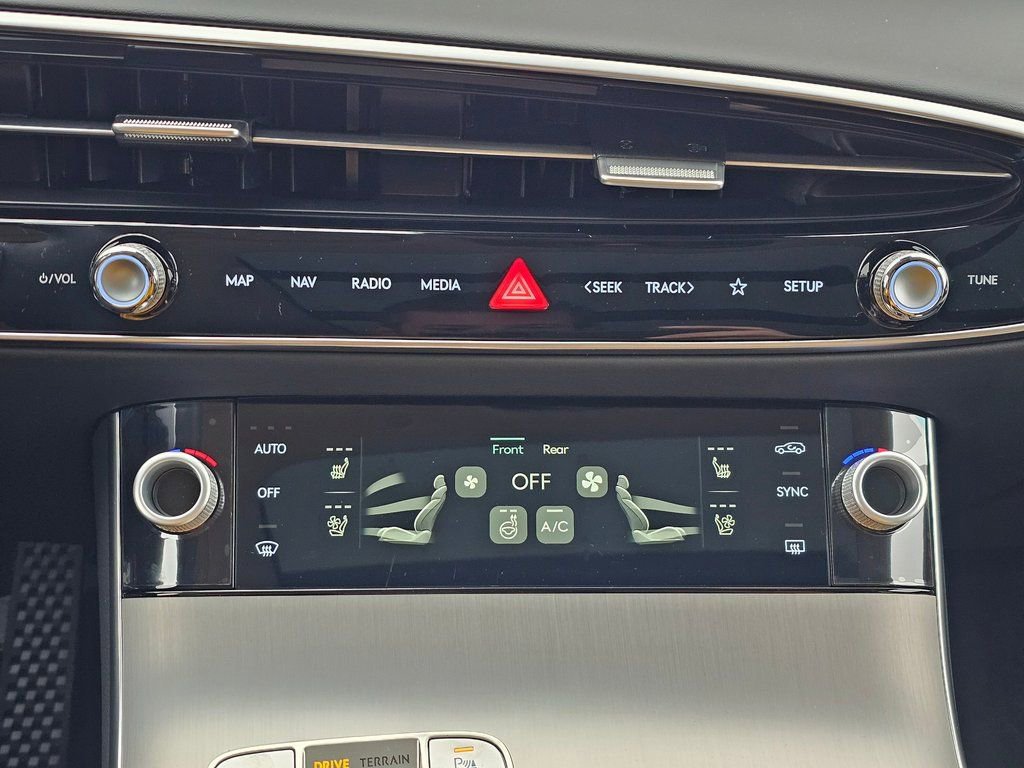 New 2026 Genesis GV70 2.5T Advanced image 16