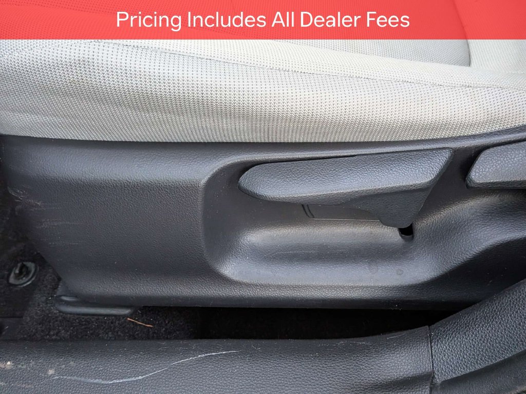 Used 2021 Toyota Corolla LE FWD image 20