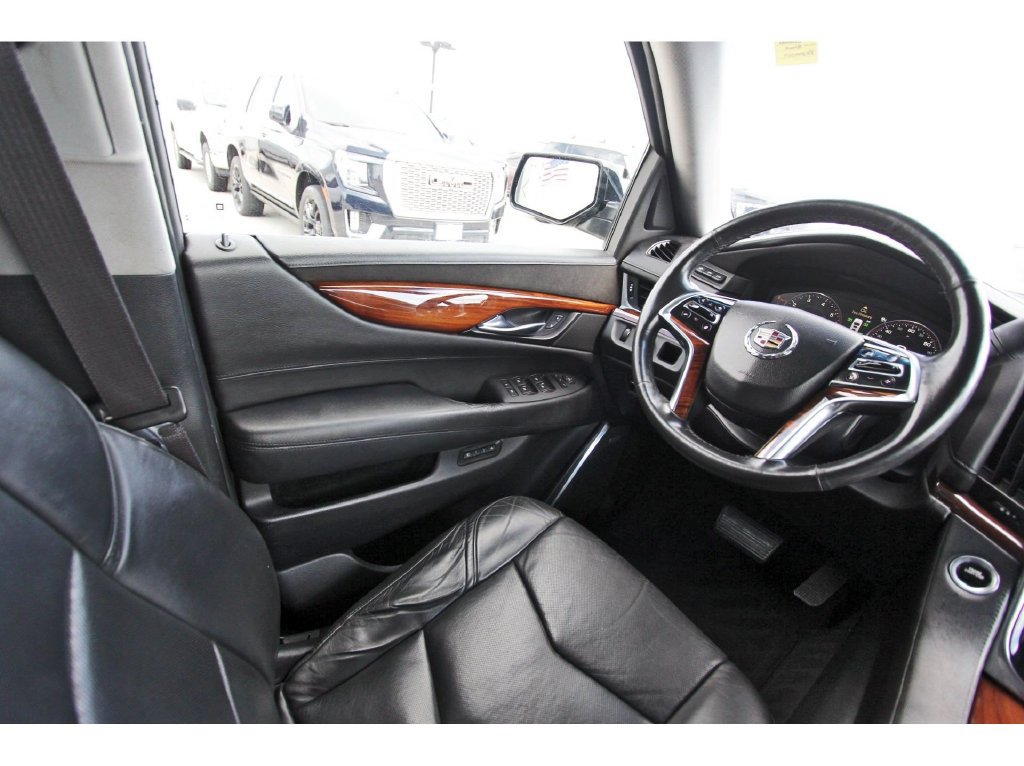 Used 2015 Cadillac Escalade ESV Premium RWD image 8