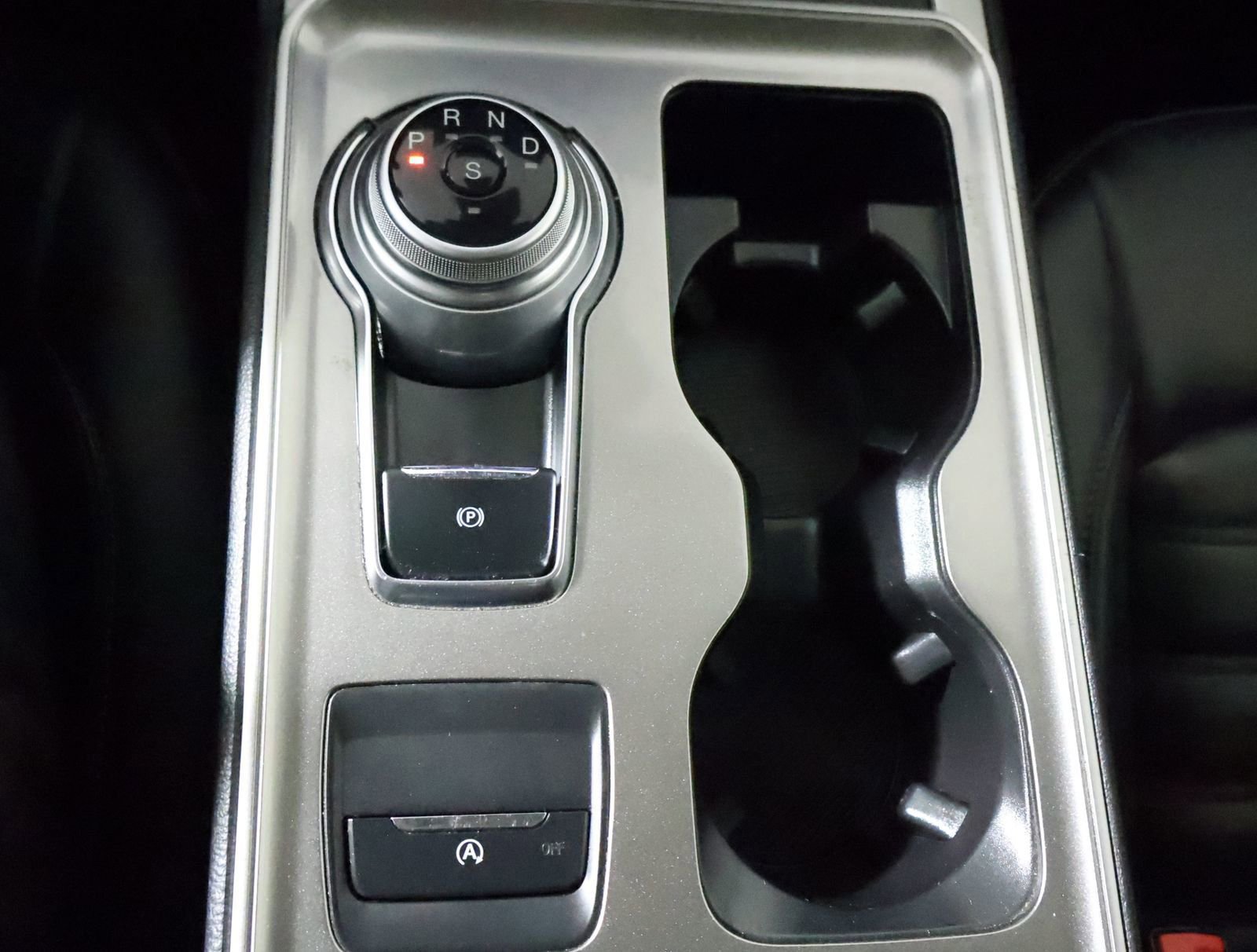 Used 2023 Ford Edge SEL image 36