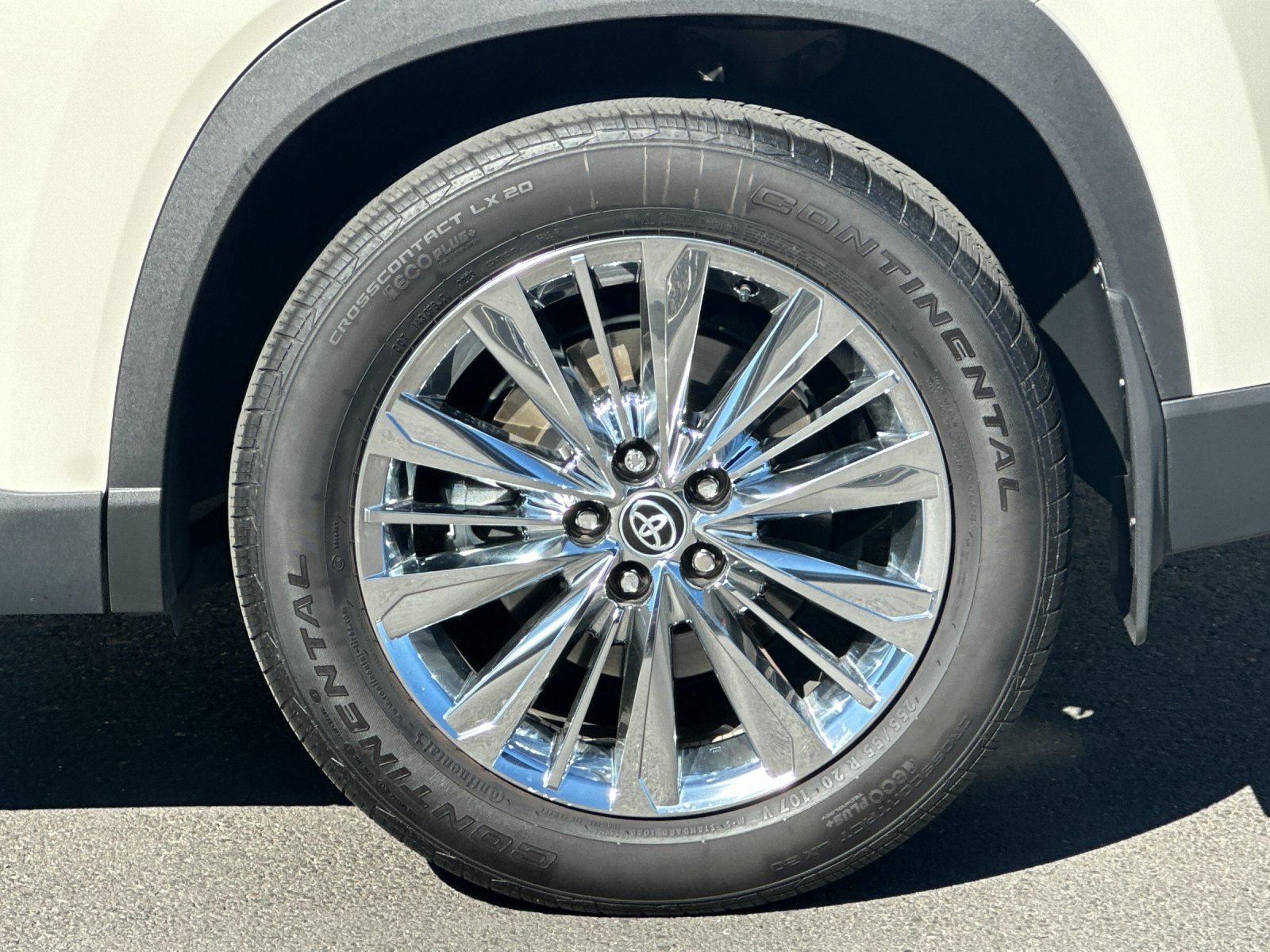 Used 2024 Toyota Grand Highlander AWD image 25