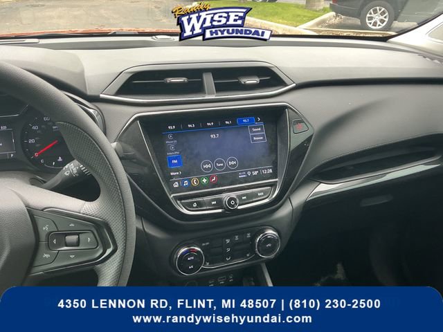 Used 2023 Chevrolet TrailBlazer LT w/ Convenience Package AWD/4WD image 17