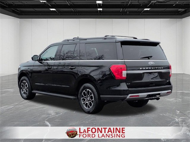 Used 2024 Ford Expedition Max XLT image 3
