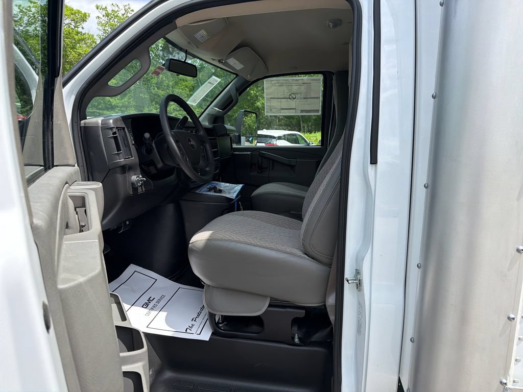 New 2026 GMC Savana 4500 w/ Power Convenience Package RWD image 11