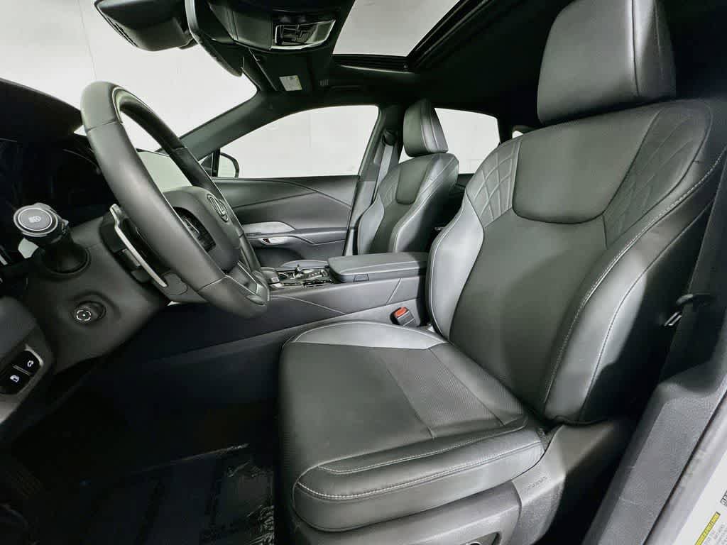 Used 2024 Lexus RX 350 Premium w/ Accessory Package (Z1) FWD image 12