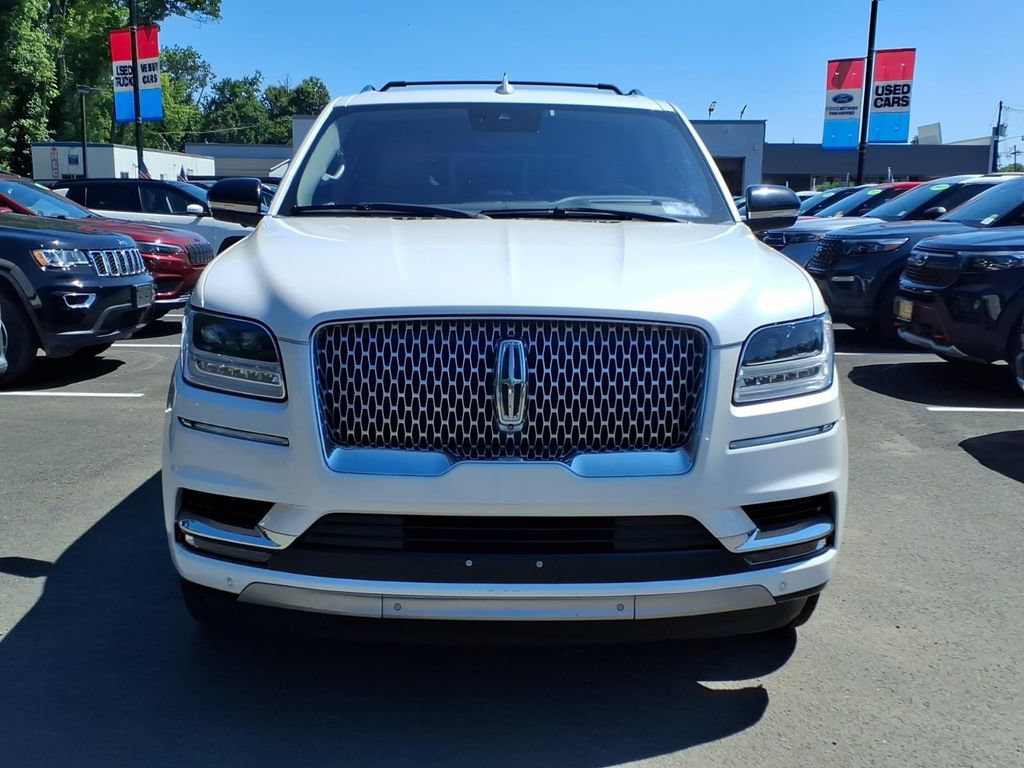 Used 2019 Lincoln Navigator L Reserve w/ Cargo Package AWD/4WD image 5