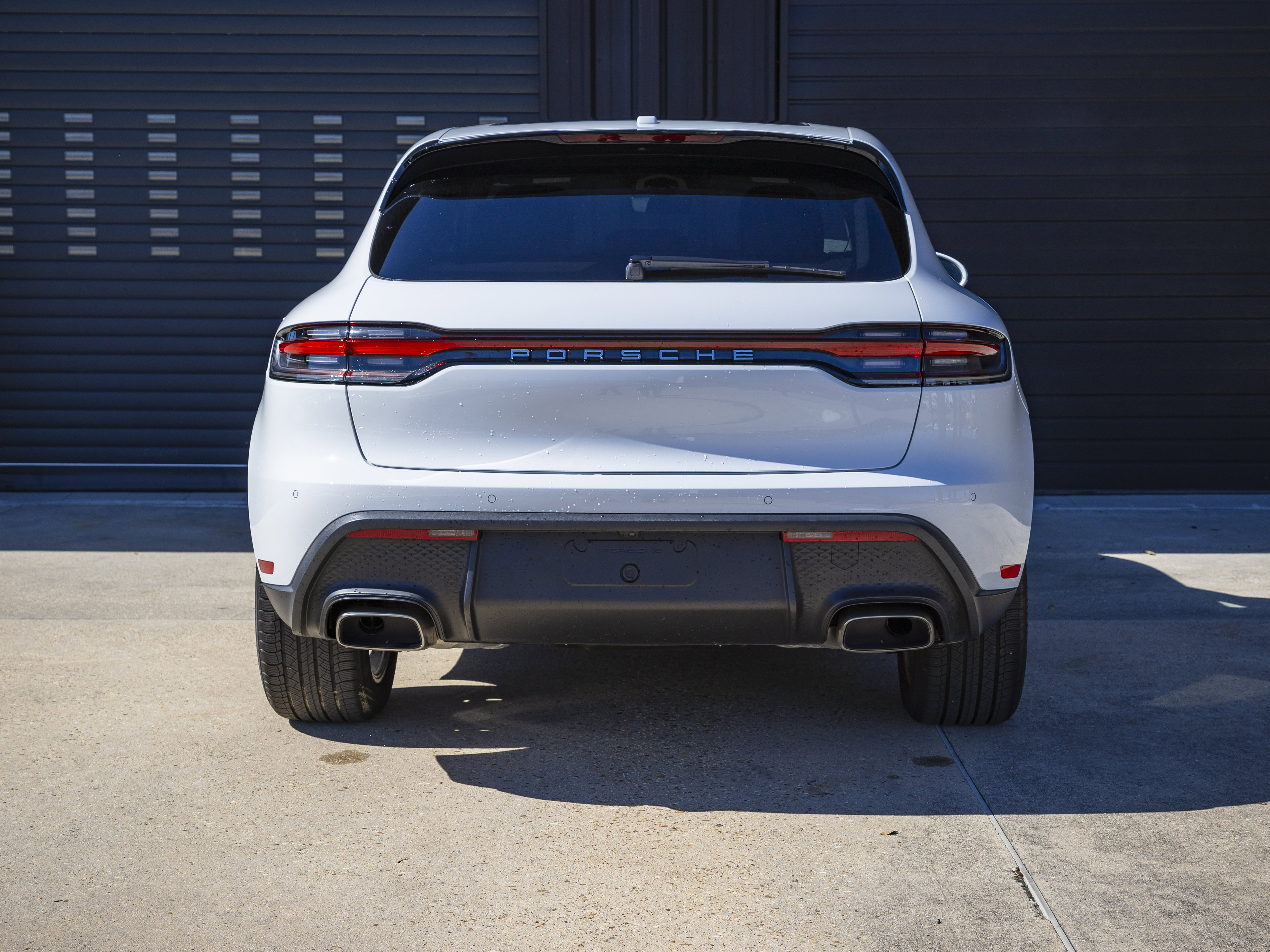 Certified 2025 Porsche Macan image 6