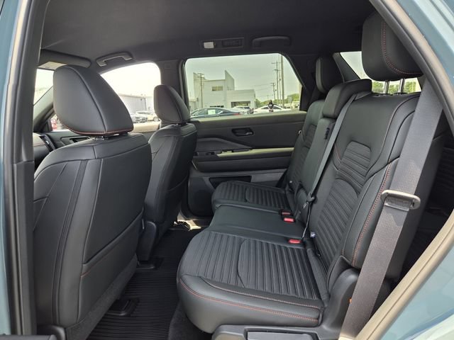 New 2026 Nissan Pathfinder Rock Creek AWD/4WD image 10
