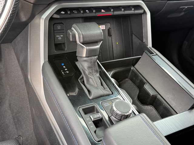 Used 2024 Toyota Sequoia Platinum AWD/4WD image 22