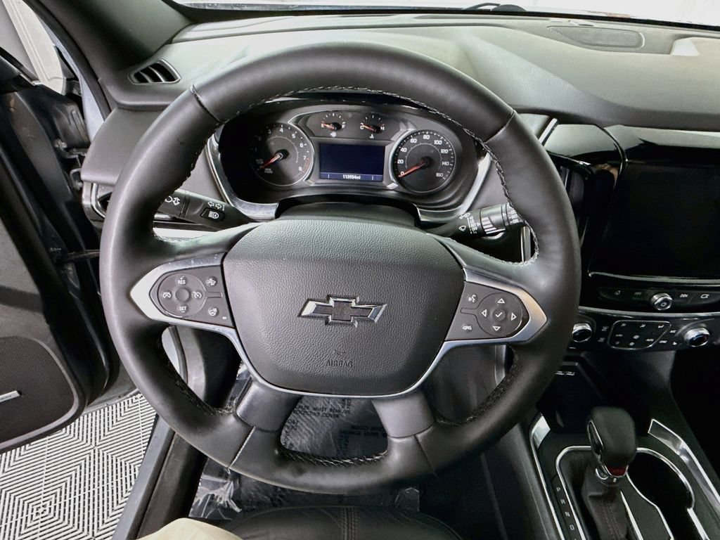 Used 2023 Chevrolet Traverse RS AWD/4WD image 22