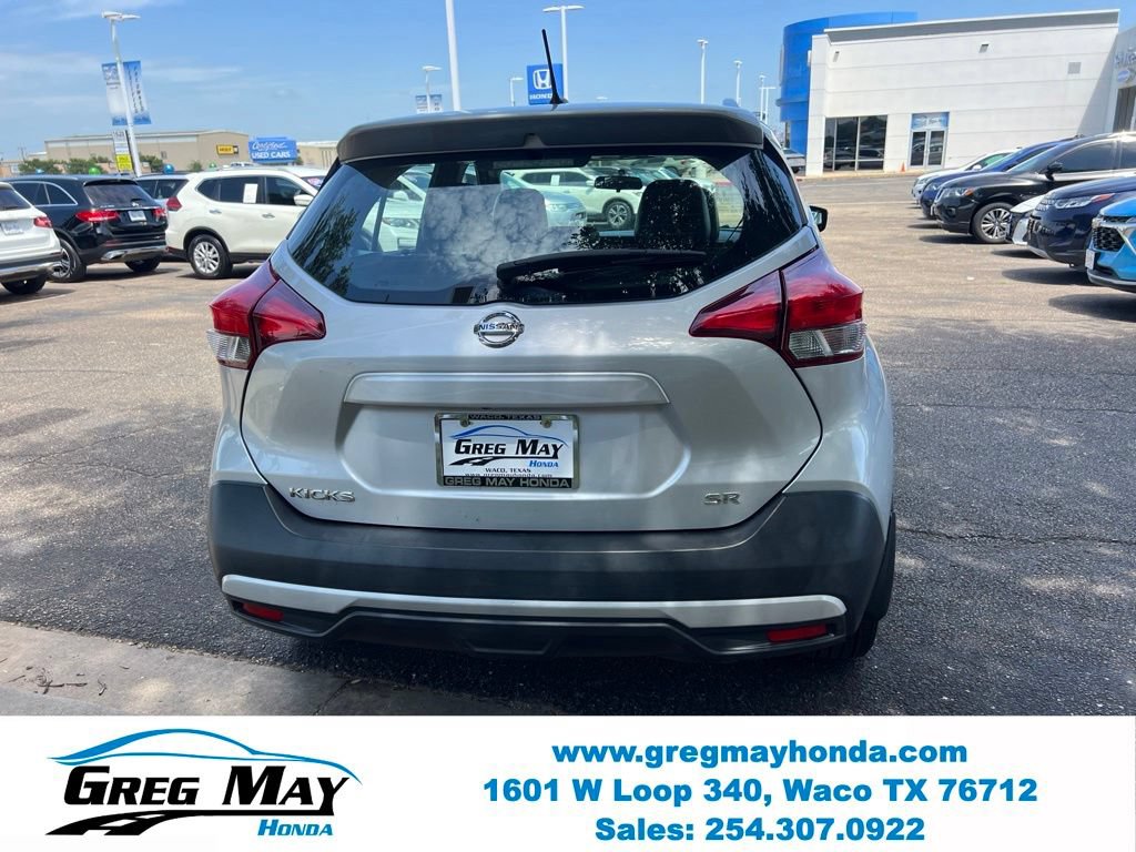 Used 2019 Nissan Kicks SR w/ SR Premium Package FWD image 7