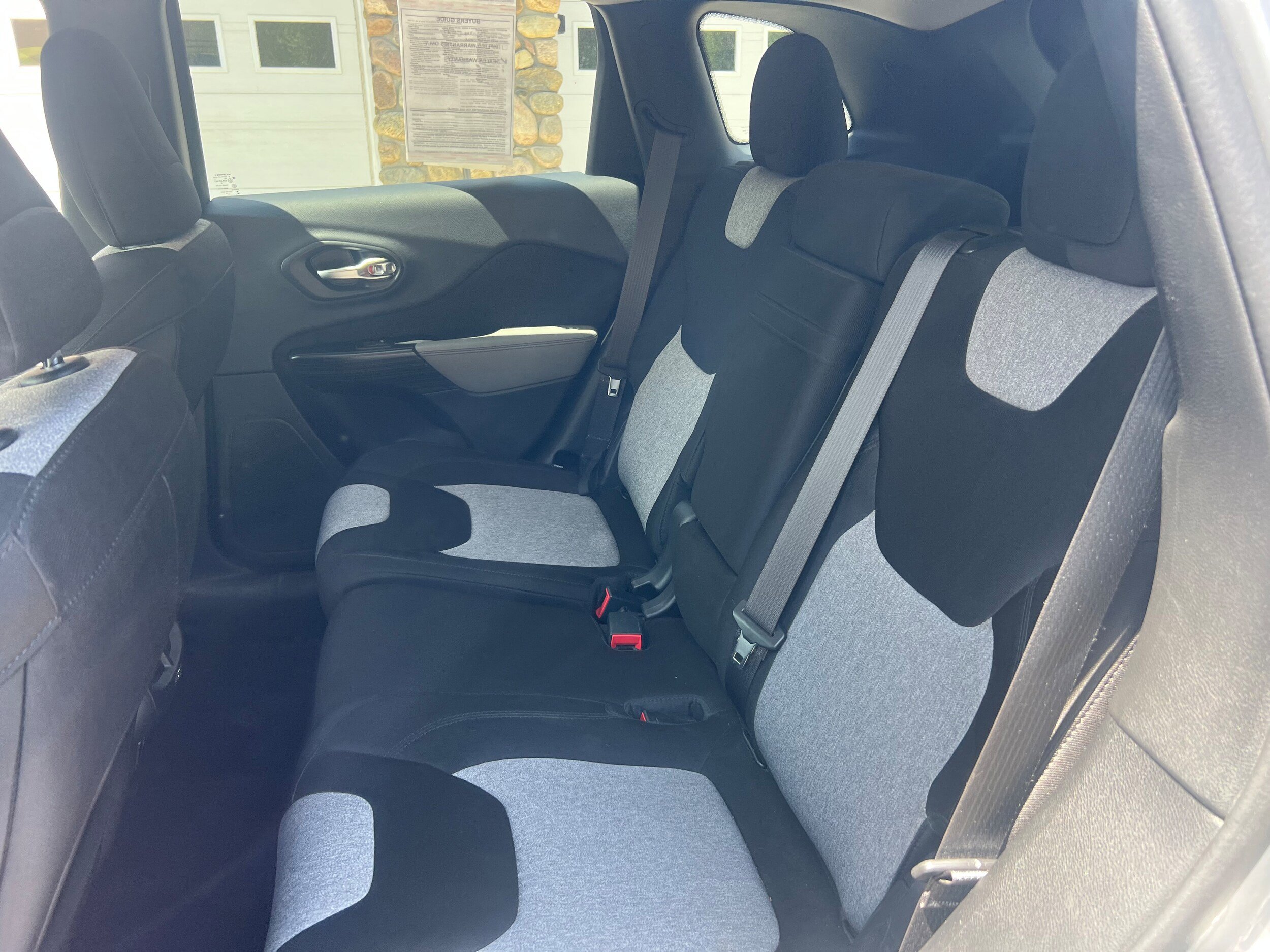 Used 2014 Jeep Cherokee Latitude w/ Comfort/Convenience Group AWD/4WD image 10