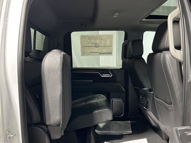 New 2025 GMC Sierra 2500 Denali w/ Denali Reserve Package image 13