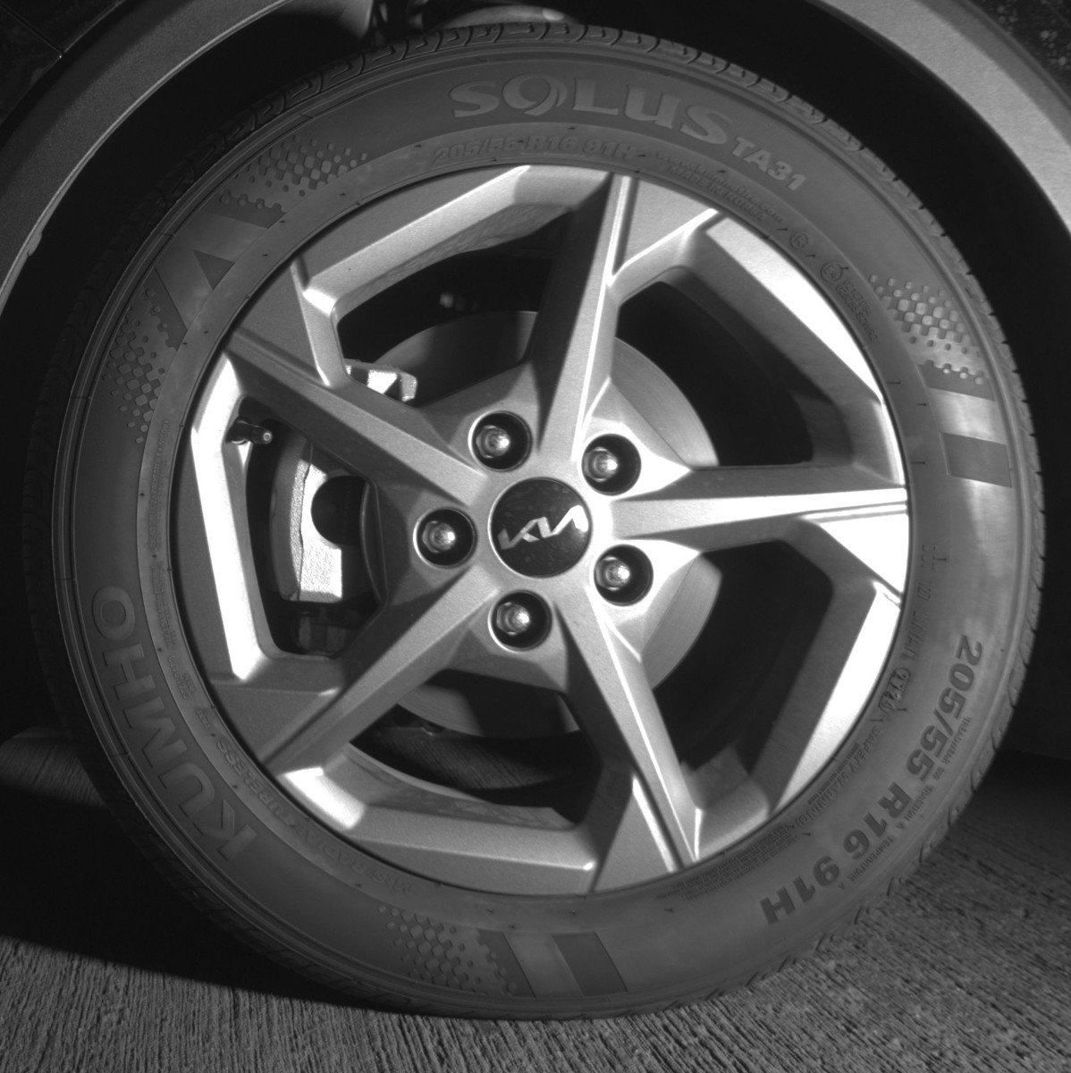 Used 2025 Kia K4 LXS image 12