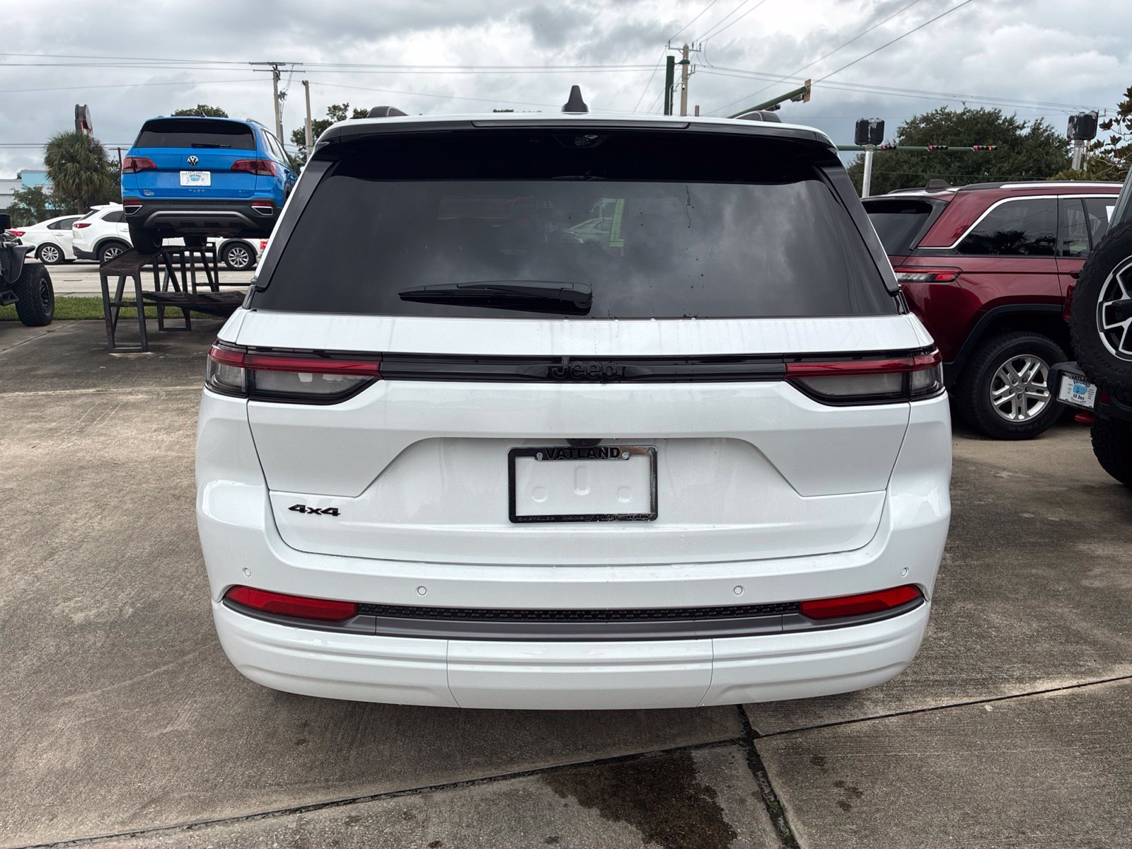 New 2027 Jeep Grand Cherokee Limited AWD/4WD image 4
