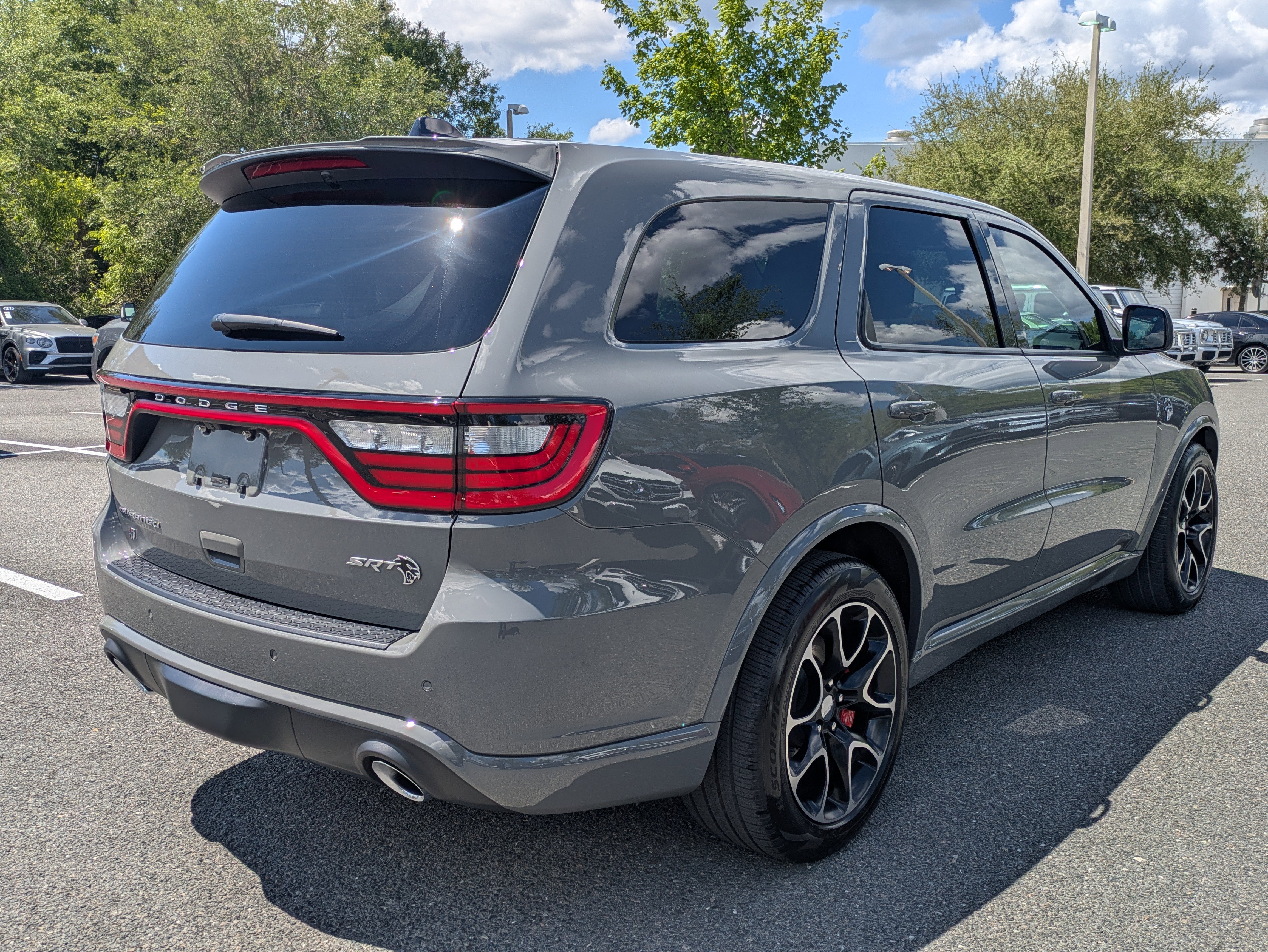 Used 2025 Dodge Durango SRT Hellcat w/ Trailer Tow Group IV AWD/4WD image 4