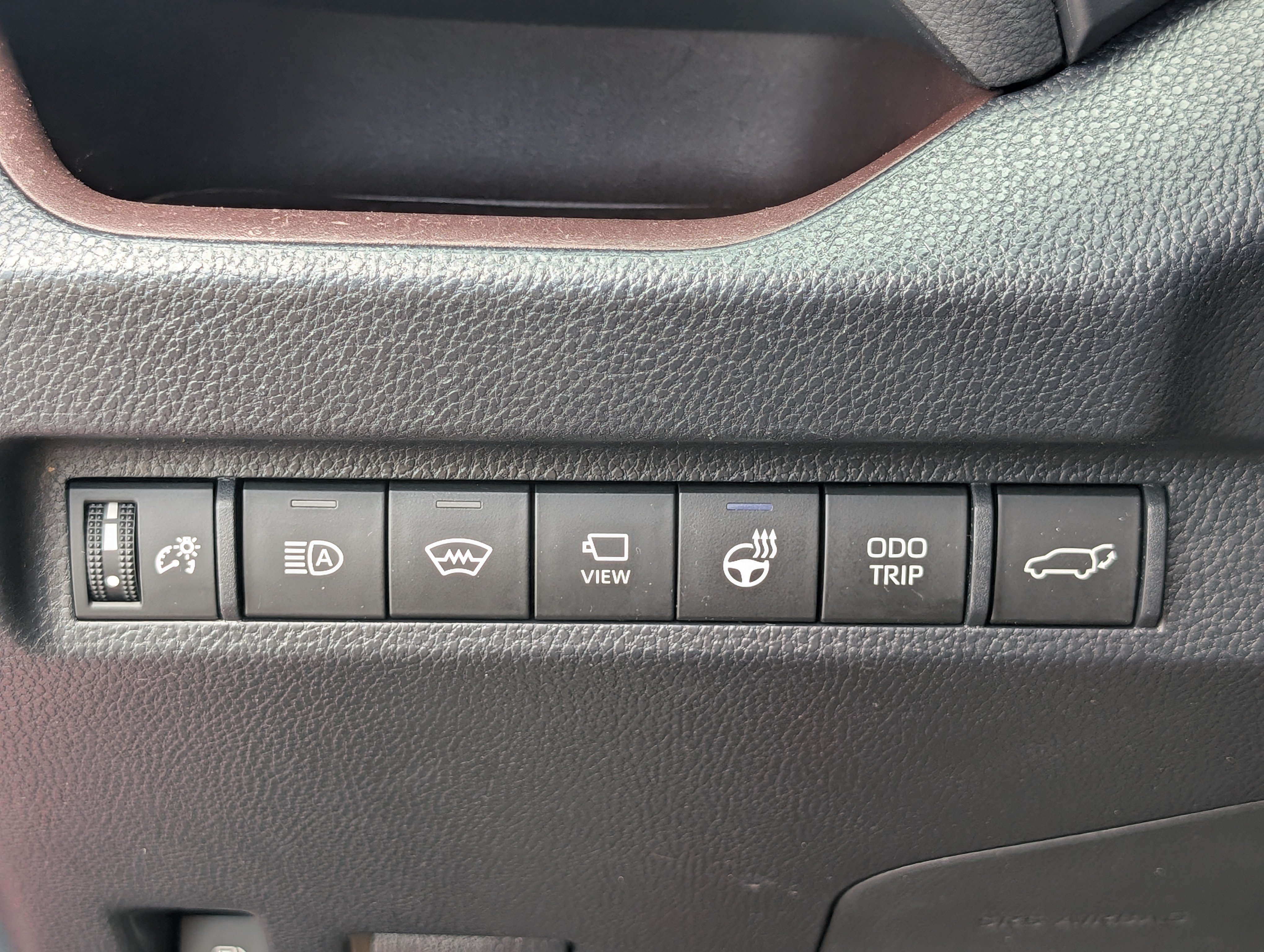 Used 2023 Toyota RAV4 Limited AWD/4WD image 24