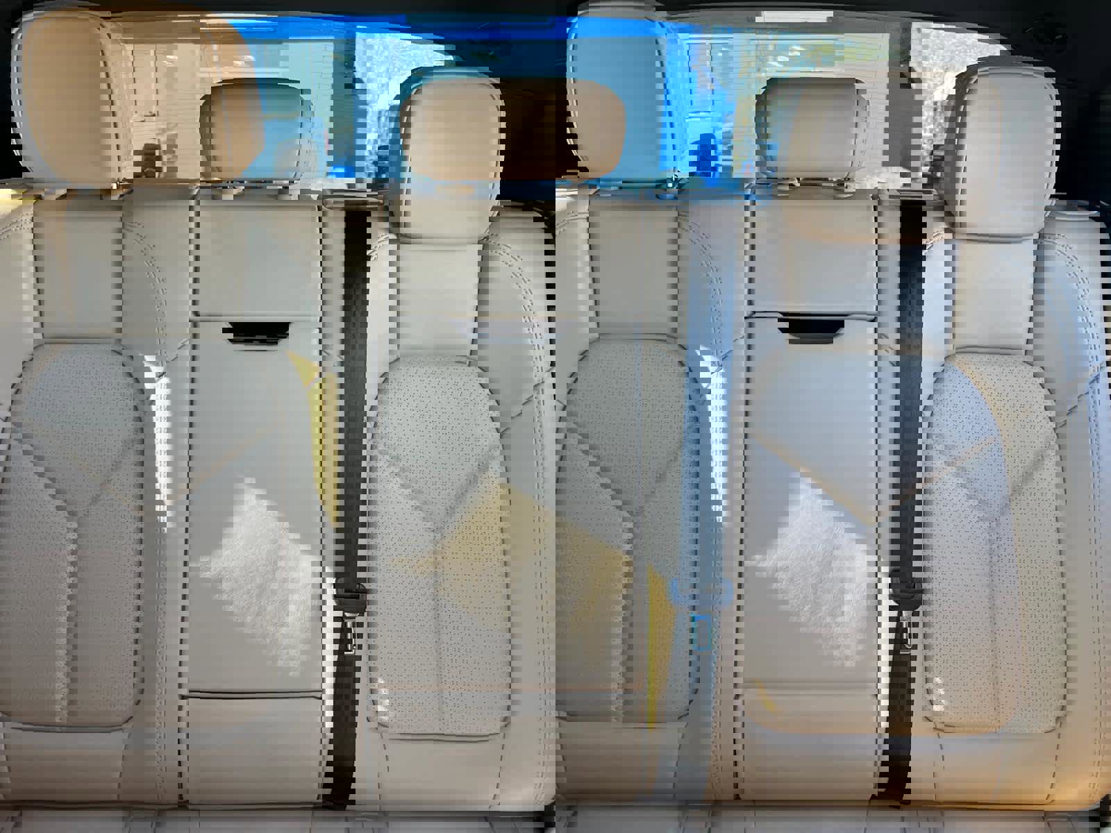 Used 2025 Porsche Macan image 30