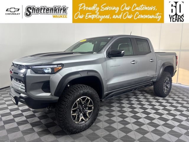 Used 2024 Chevrolet Colorado ZR2 w/ ZR2 Convenience Package III AWD/4WD image 1