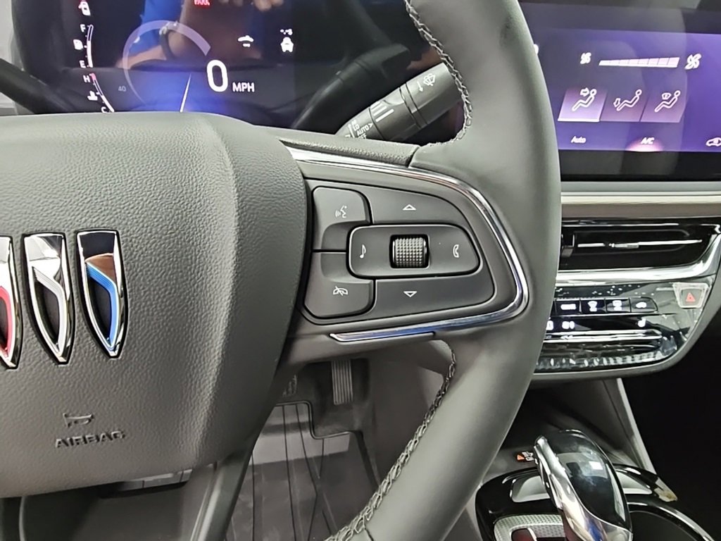 New 2025 Buick Envista Avenir image 25