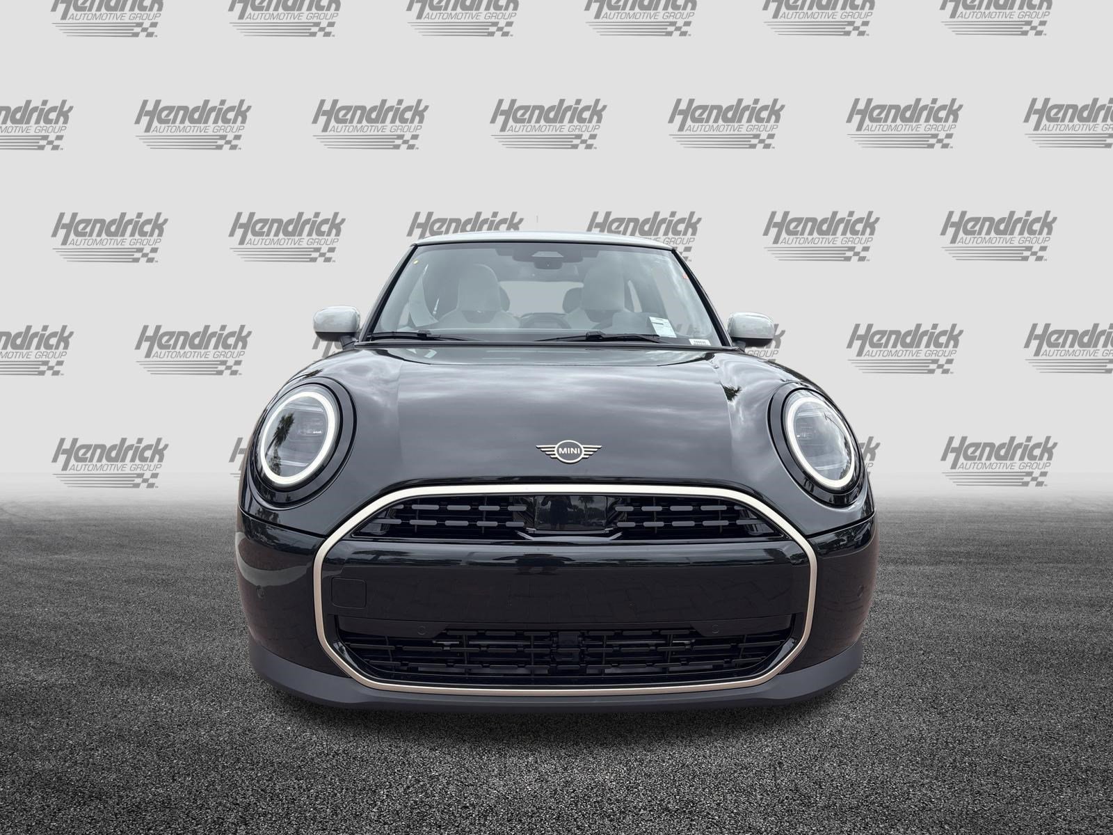 Used 2026 MINI Cooper 2-Door Hardtop image 3