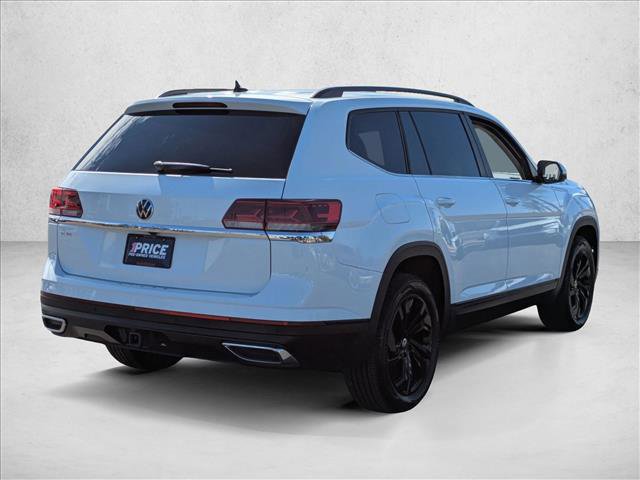 Used 2023 Volkswagen Atlas SE w/ Black Wheel Package image 5