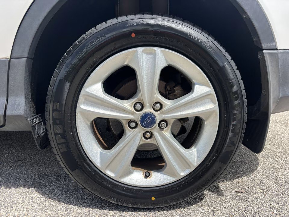 Used 2013 Ford Escape SE FWD image 33
