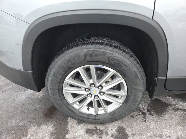 Used 2023 Chevrolet Traverse LT image 5