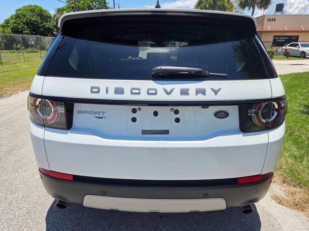 Used 2017 Land Rover Discovery Sport HSE AWD/4WD image 14
