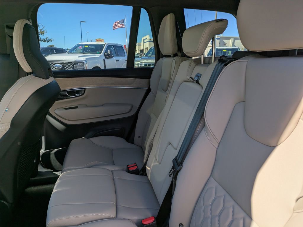New 2026 Volvo XC90 B5 Plus w/ Protection Package Premier image 13