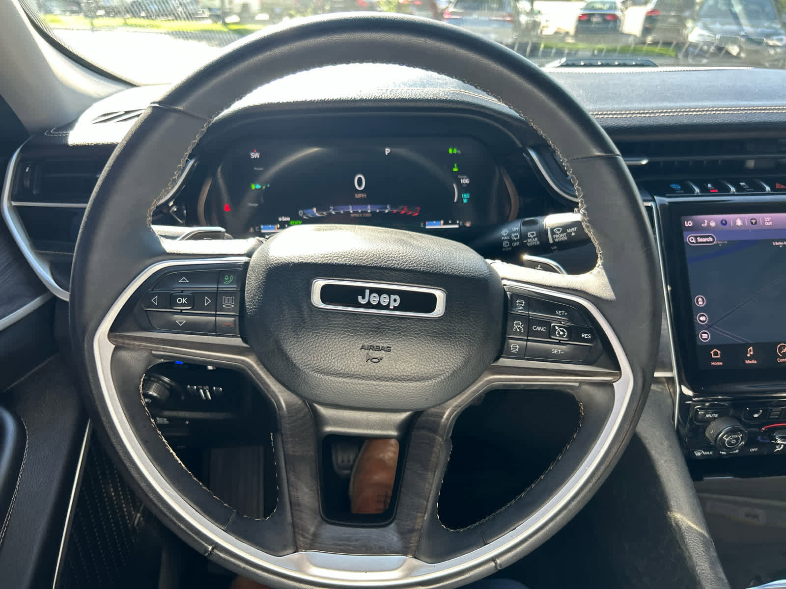 Used 2023 Jeep Grand Cherokee 4WD 4xe image 37