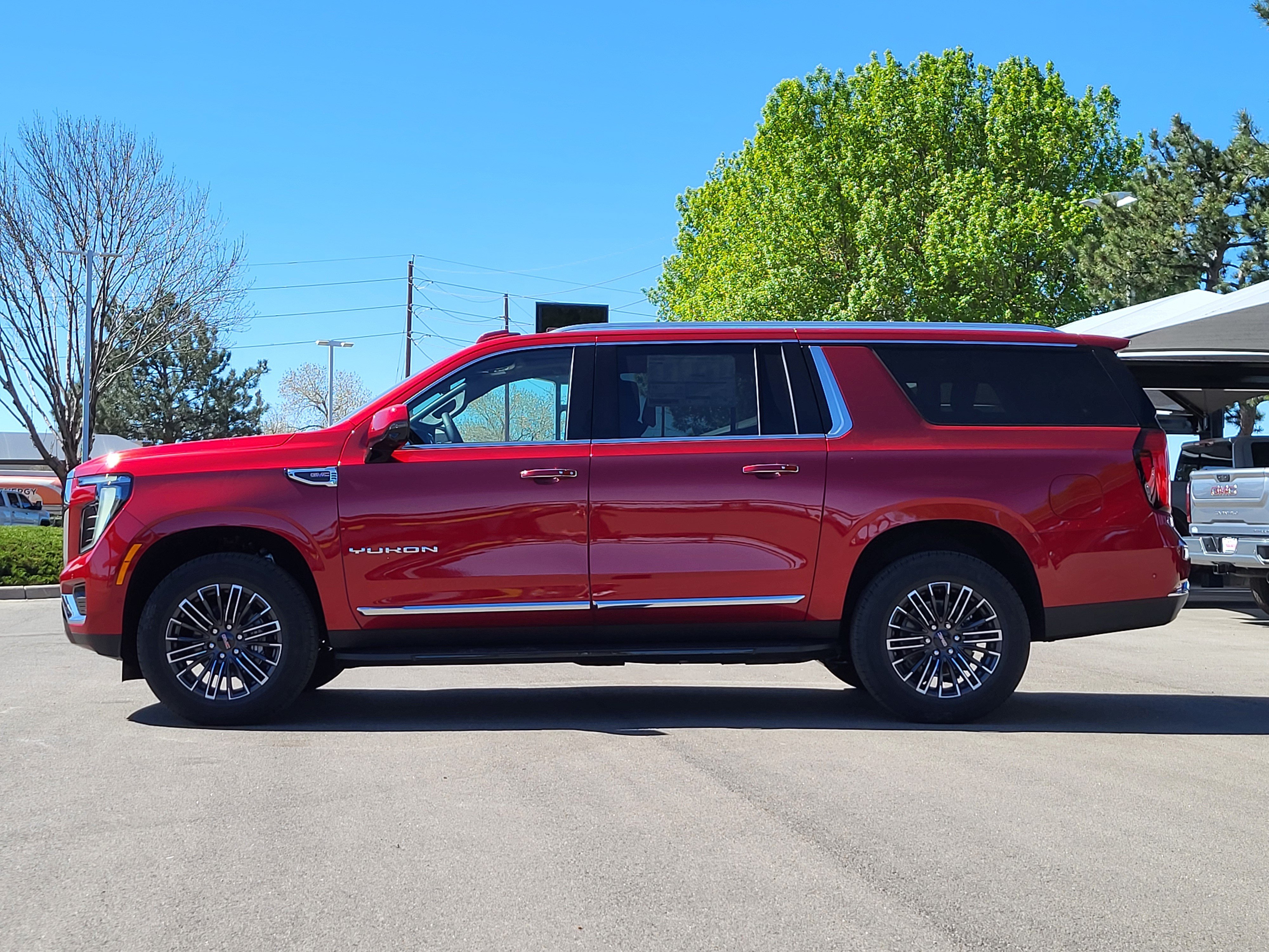 New 2026 GMC Yukon XL Elevation w/ Elevation Premium Package AWD/4WD image 4