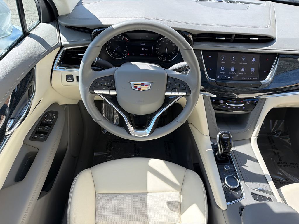 Used 2020 Cadillac XT6 Premium Luxury w/ LPO, Floor Liner Package image 24