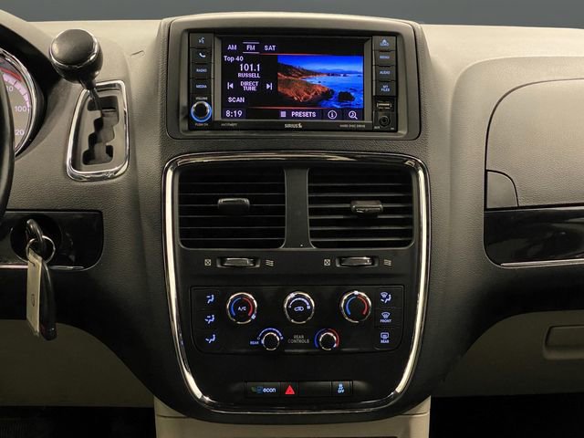 Used 2019 Dodge Grand Caravan SXT image 7