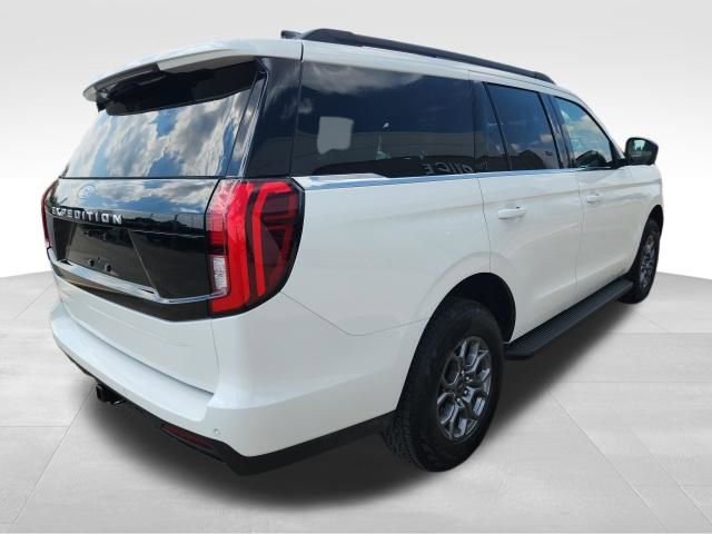 Used 2025 Ford Expedition Active image 8