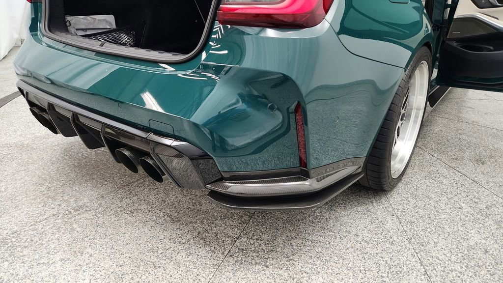 Used 2023 BMW M3 Competition w/ M Carbon Exterior Package image 38