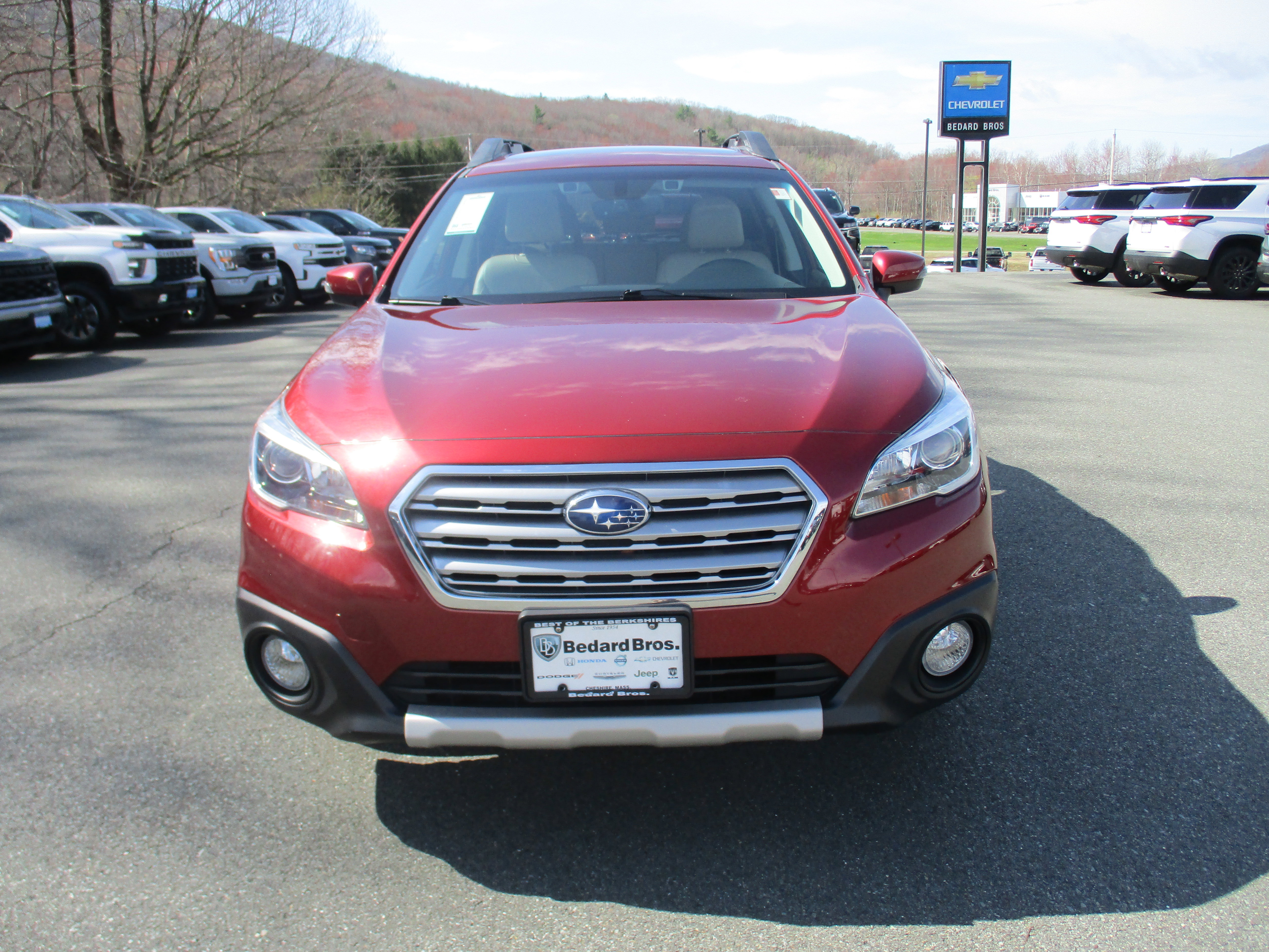 Used 2017 Subaru Outback 2.5i Limited image 2
